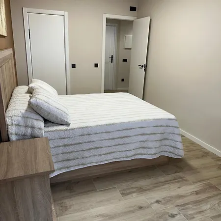 Apartamento Puente Romano Ourense Exterior foto